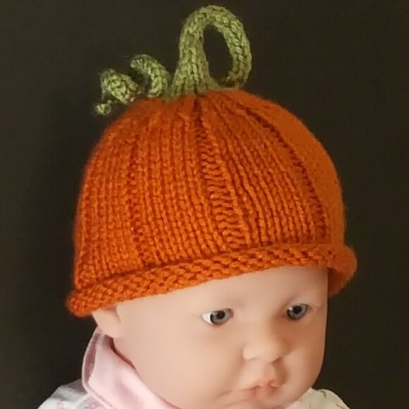 Handcrafted Hand Knit Stretchy Newborn Pumpkin Hat With Rolled Brim - Picture 1 of 3